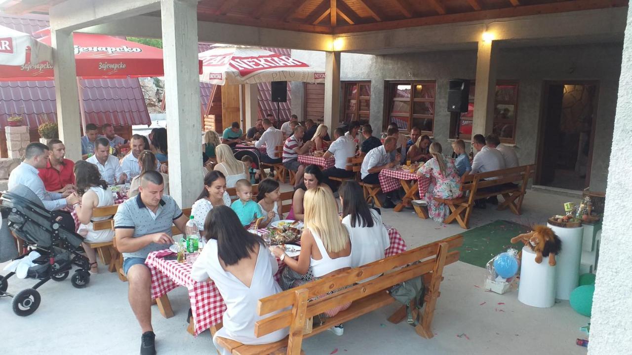מלון טרביניה Rural Tourism/Ruralni Turizam Kisin מראה חיצוני תמונה